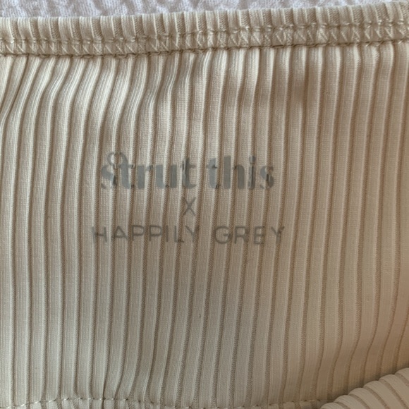 HG x Strut This Set - Picture 4 of 8